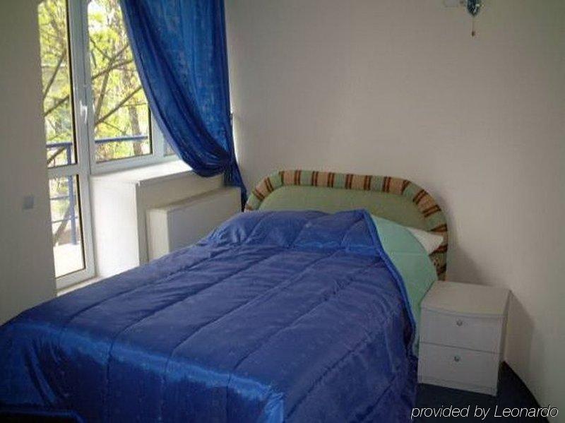 Mesogios Hotel Kischinau Zimmer foto