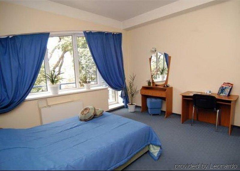 Mesogios Hotel Kischinau Zimmer foto